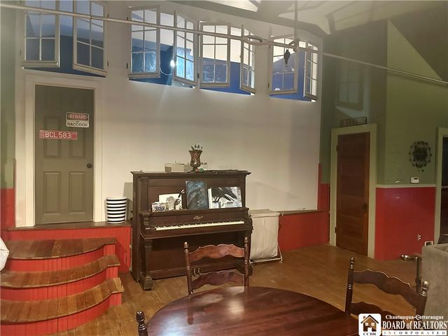 11439 Hanover Road, Hanover, NY 14062