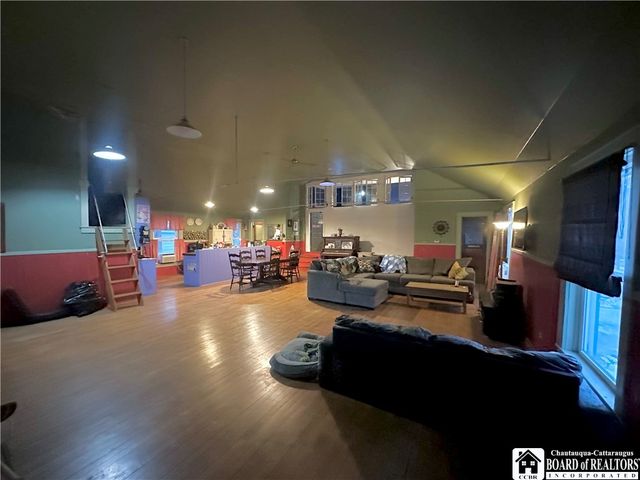 11439 Hanover Road, Hanover, NY 14062