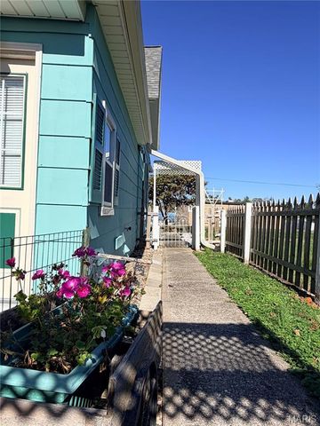 400 E Main Street, Perry, MO 63462