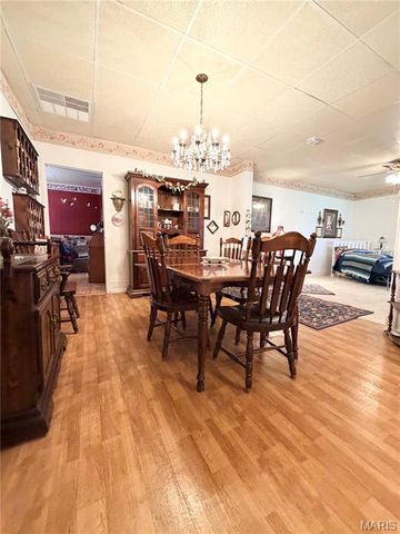 400 E Main Street, Perry, MO 63462