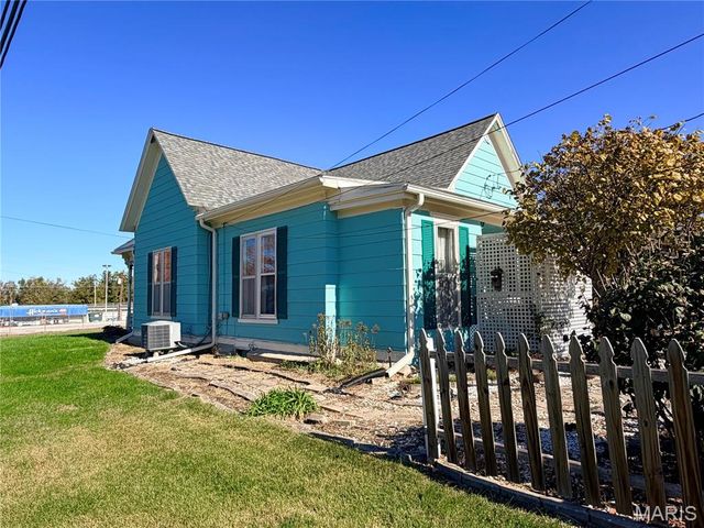 400 E Main Street, Perry, MO 63462