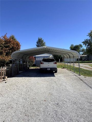 400 E Main Street, Perry, MO 63462