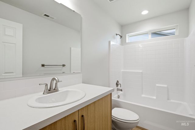 11880 Ruminants St, Nampa, ID 83651
