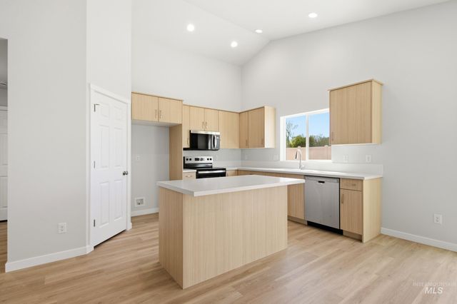 11880 Ruminants St, Nampa, ID 83651
