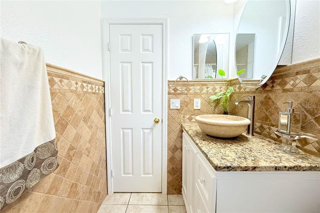 3306 E CHELSEA STREET, Tampa, FL 33610