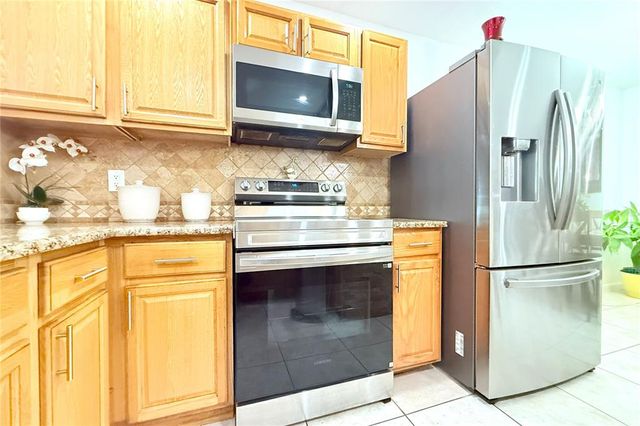 3306 E CHELSEA STREET, Tampa, FL 33610