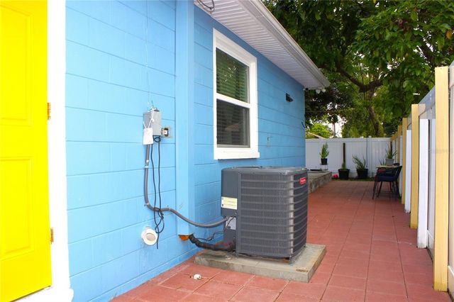 3306 E CHELSEA STREET, Tampa, FL 33610