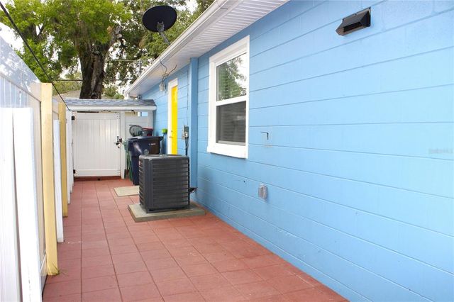 3306 E CHELSEA STREET, Tampa, FL 33610