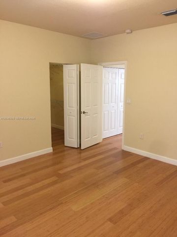 9350 SW 170th Psge 9350, Miami, FL 33196