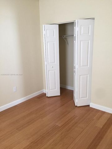 9350 SW 170th Psge 9350, Miami, FL 33196