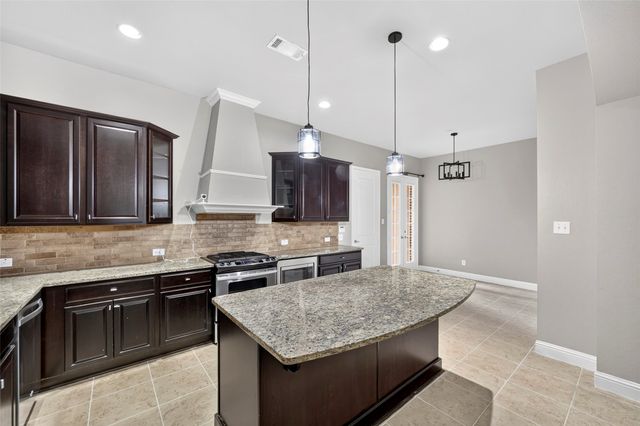 8607 Calvin Road, Irving, TX 75063