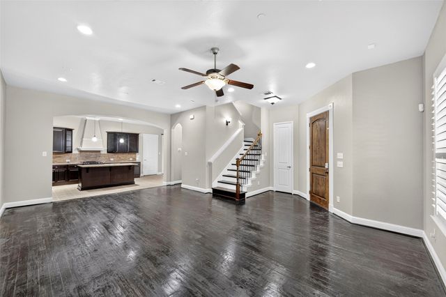 8607 Calvin Road, Irving, TX 75063