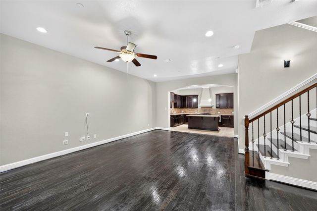 8607 Calvin Road, Irving, TX 75063