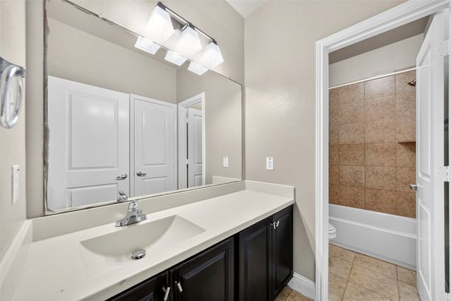 8607 Calvin Road, Irving, TX 75063