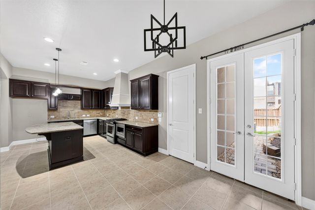 8607 Calvin Road, Irving, TX 75063