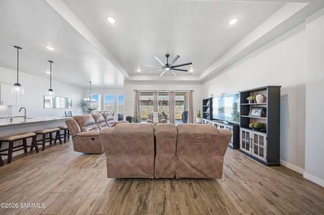 3777 Nightingale Avenue, Las Cruces, NM 88012