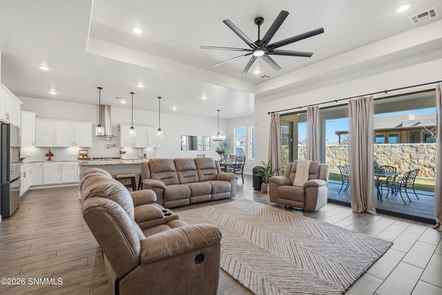 3777 Nightingale Avenue, Las Cruces, NM 88012