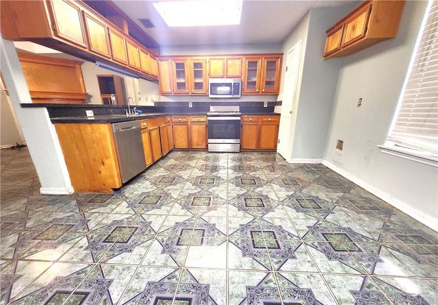 2814 Quebec Dr, Corpus Christi, TX 78414