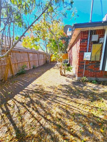 2814 Quebec Dr, Corpus Christi, TX 78414