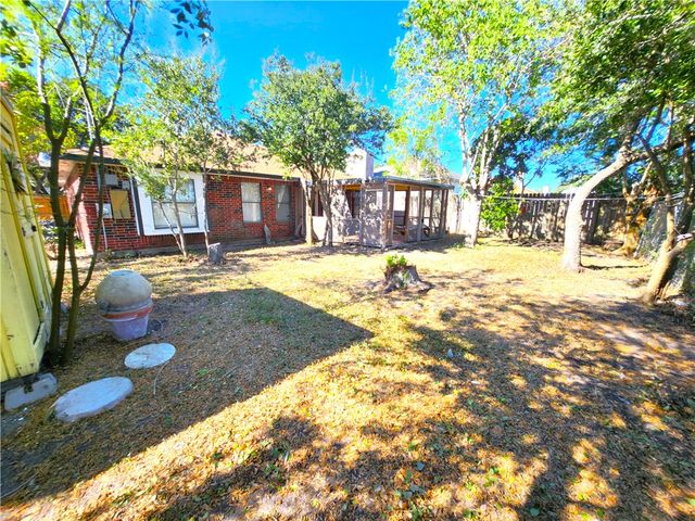 2814 Quebec Dr, Corpus Christi, TX 78414