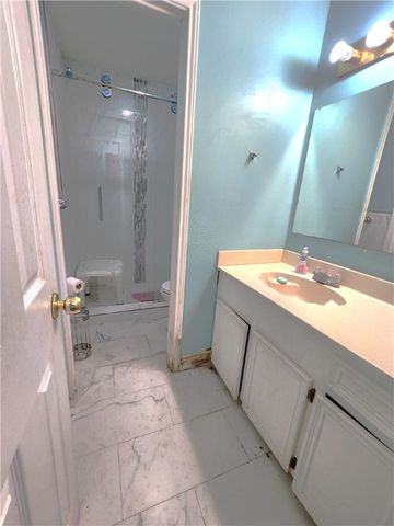 2814 Quebec Dr, Corpus Christi, TX 78414