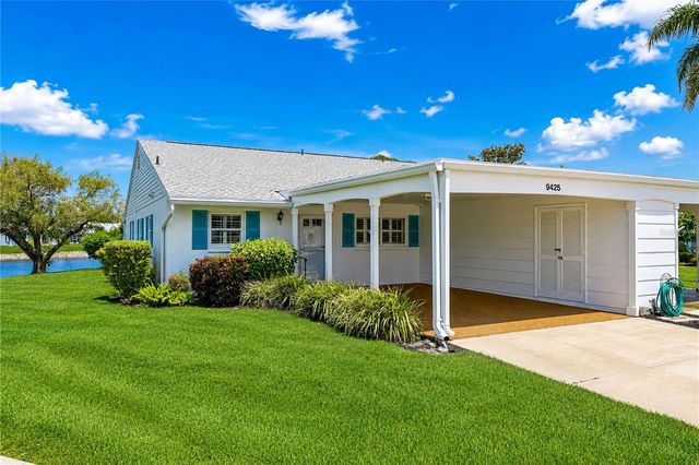 9425 ANDOVER CIRCLE, Bradenton, FL 34210