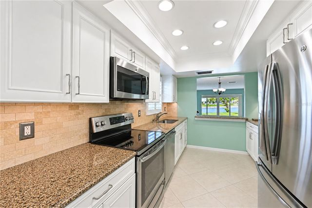 9425 ANDOVER CIRCLE, Bradenton, FL 34210