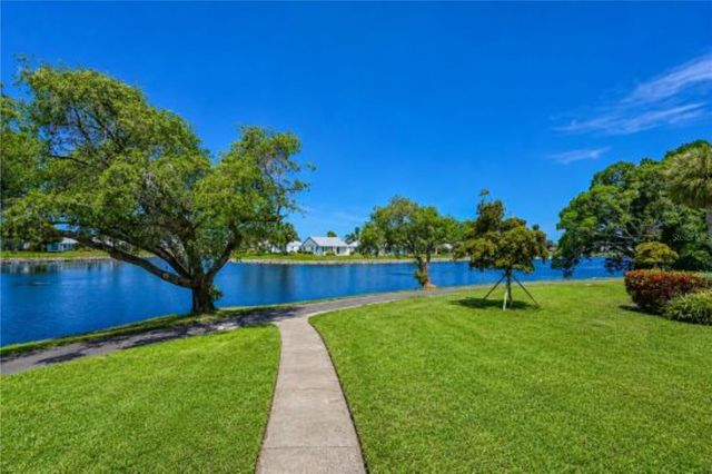 9425 ANDOVER CIRCLE, Bradenton, FL 34210