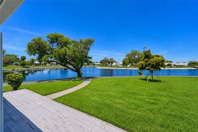 9425 ANDOVER CIRCLE, Bradenton, FL 34210