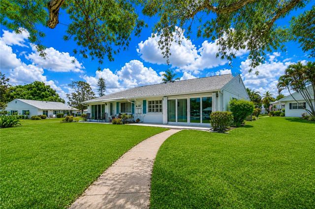 9425 ANDOVER CIRCLE, Bradenton, FL 34210