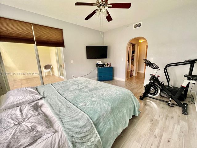 10710 NW 66th St 212, Doral, FL 33178