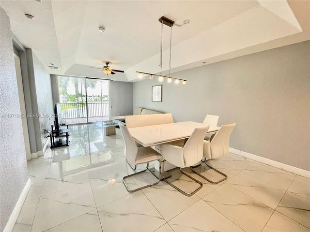 10710 NW 66th St 212, Doral, FL 33178