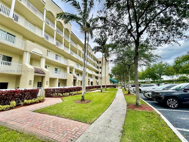 10710 NW 66th St 212, Doral, FL 33178