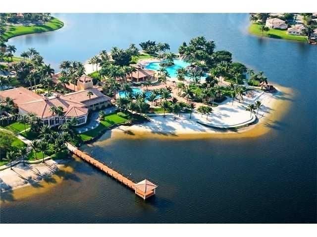 10710 NW 66th St 212, Doral, FL 33178