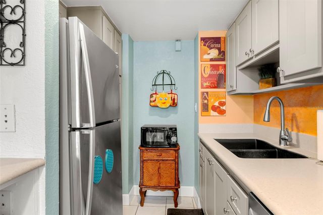 470 3RD STREET S 613, St Petersburg, FL 33701