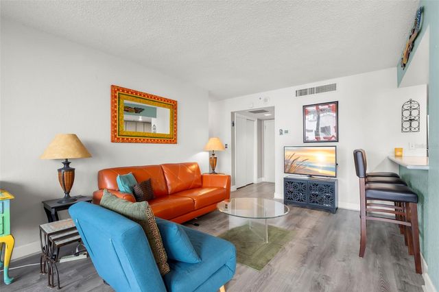 470 3RD STREET S 613, St Petersburg, FL 33701