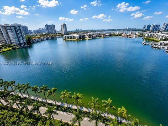 2801 NE 183rd St 1616W, Aventura, FL 33160