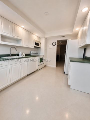 2801 NE 183rd St 1616W, Aventura, FL 33160