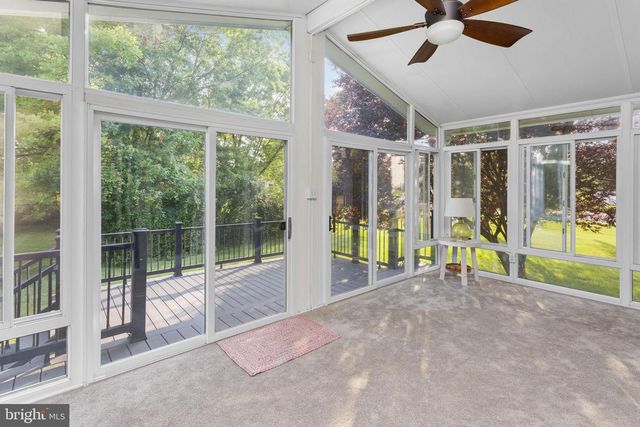 2 HAVEN LN, Burlington, NJ 08016