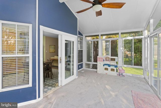 2 HAVEN LN, Burlington, NJ 08016