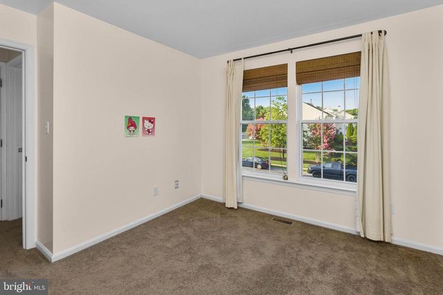 2 HAVEN LN, Burlington, NJ 08016