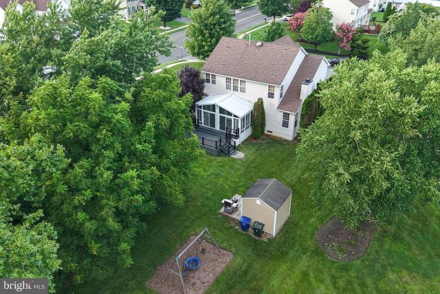 2 HAVEN LN, Burlington, NJ 08016