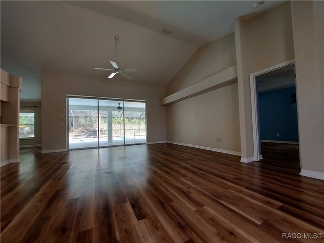 77 Vinca Street, Homosassa, FL 34446