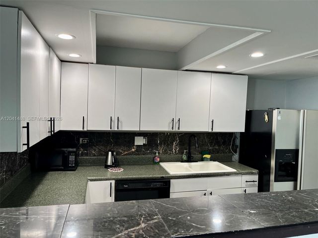 250 174th Street 2301, Sunny Isles Beach, FL 33160
