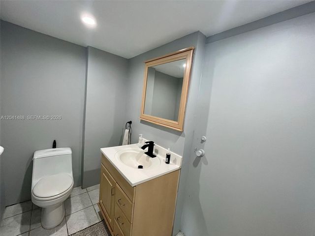 250 174th Street 2301, Sunny Isles Beach, FL 33160