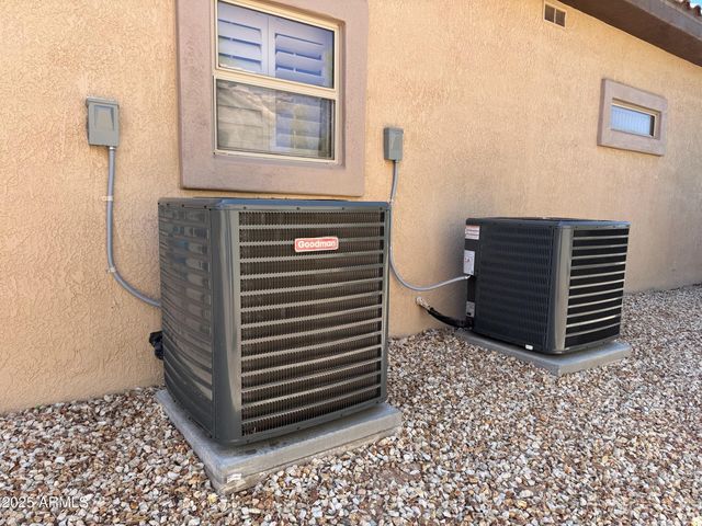 15819 W SILVER BREEZE Drive, Surprise, AZ 85374