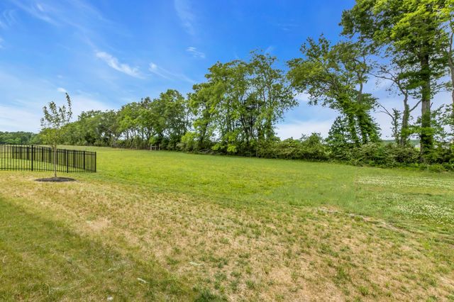 306 Neartop Ln, Murfreesboro, TN 37128