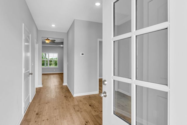 306 Neartop Ln, Murfreesboro, TN 37128