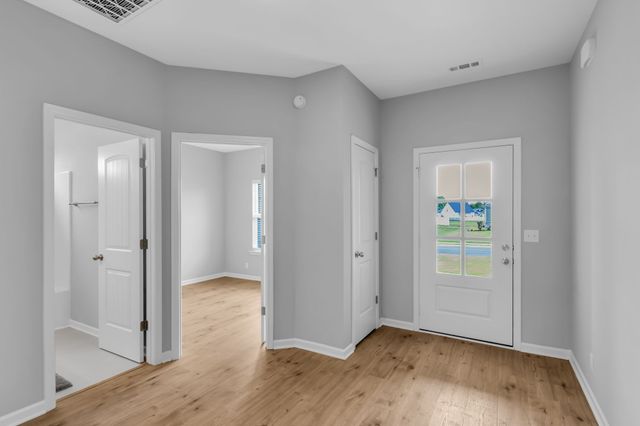 306 Neartop Ln, Murfreesboro, TN 37128