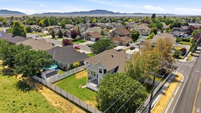 2715 S 800 W, Syracuse, UT 84075